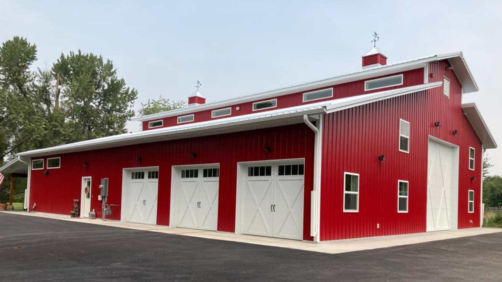The Best Features for Custom Pole Barns in Spokane