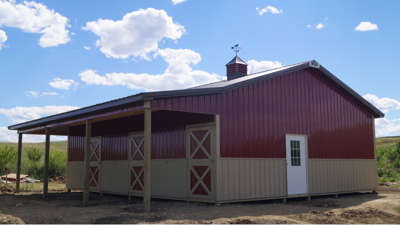 The Custom Horse Barn Builders in Orchard Homes That You’ll Want