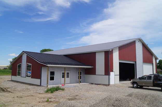 Building Shop in Lockwood