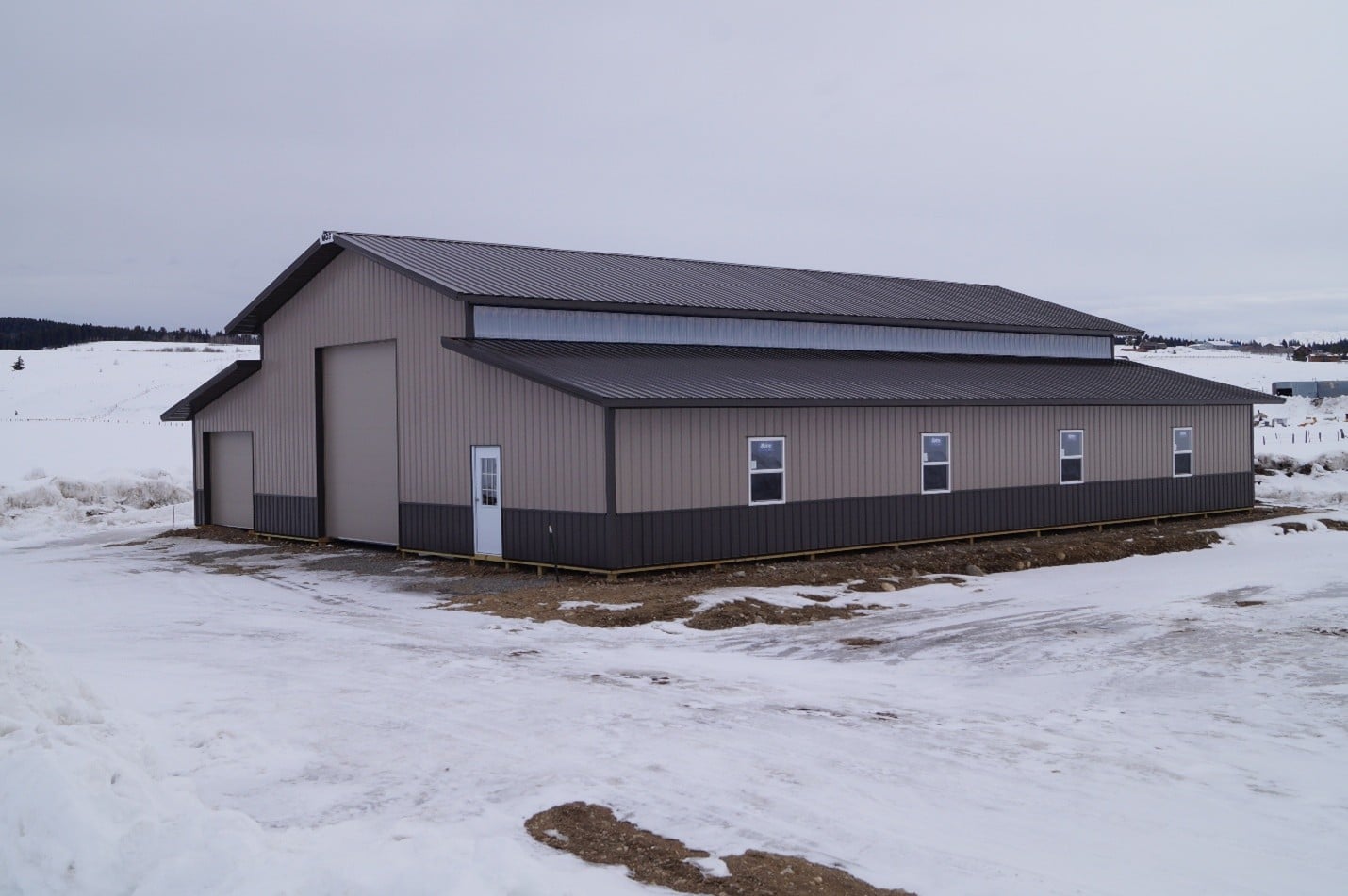 What Are Common Features That People Add to Their Ammon RV Buildings?