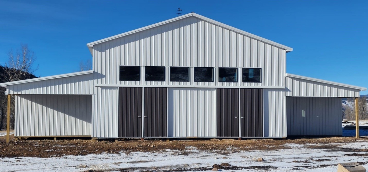 How do I Find a Reliable Company That Builds RV Buildings in Four Corners?